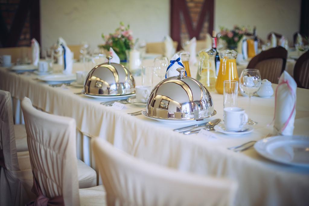 Hubertus Aparthotel & Restaurant & Horse Club Starogard Gdański المظهر الخارجي الصورة