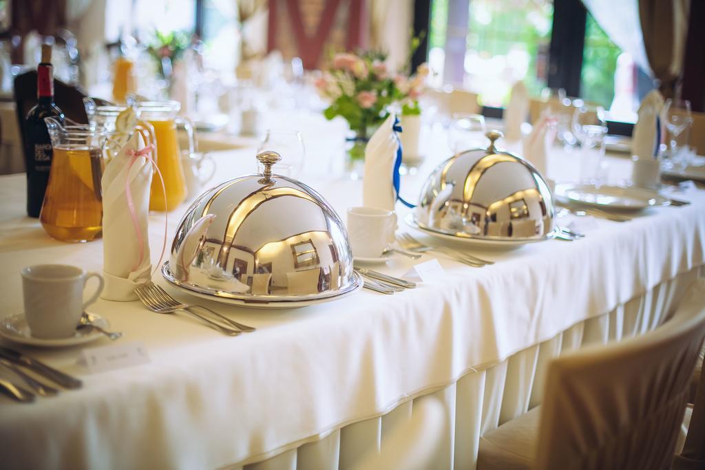 Hubertus Aparthotel & Restaurant & Horse Club Starogard Gdański الغرفة الصورة