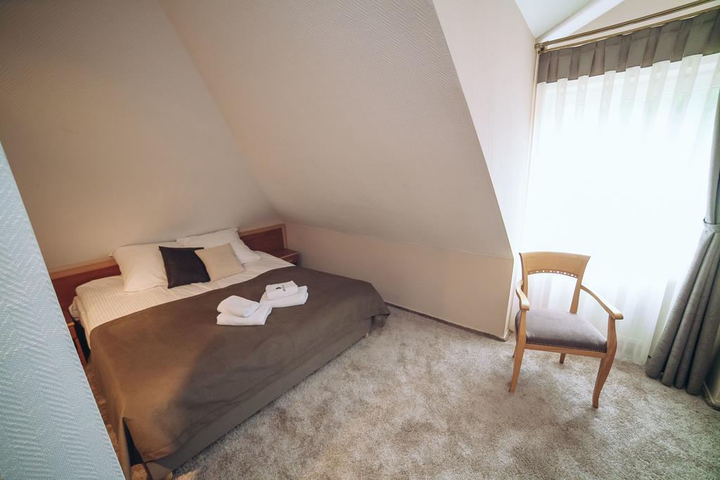 Hubertus Aparthotel & Restaurant & Horse Club Starogard Gdański المظهر الخارجي الصورة