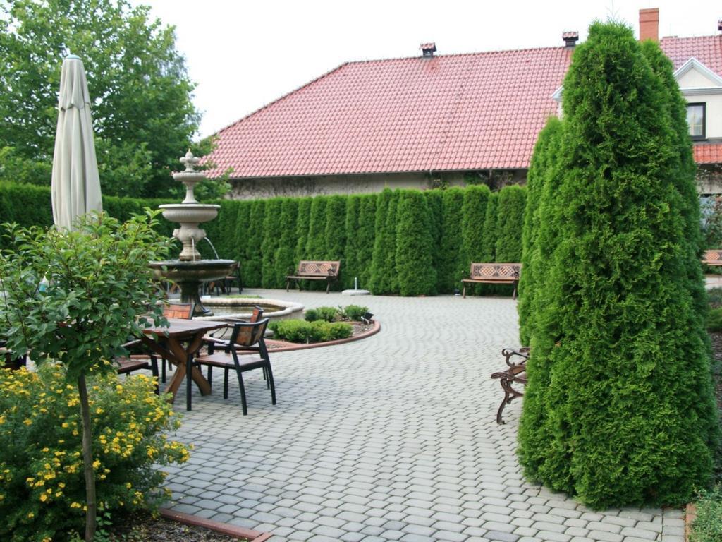 Hubertus Aparthotel & Restaurant & Horse Club Starogard Gdański المظهر الخارجي الصورة
