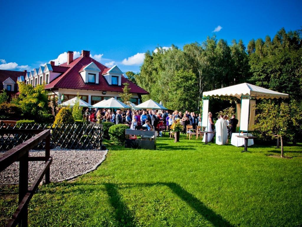 Hubertus Aparthotel & Restaurant & Horse Club Starogard Gdański المظهر الخارجي الصورة