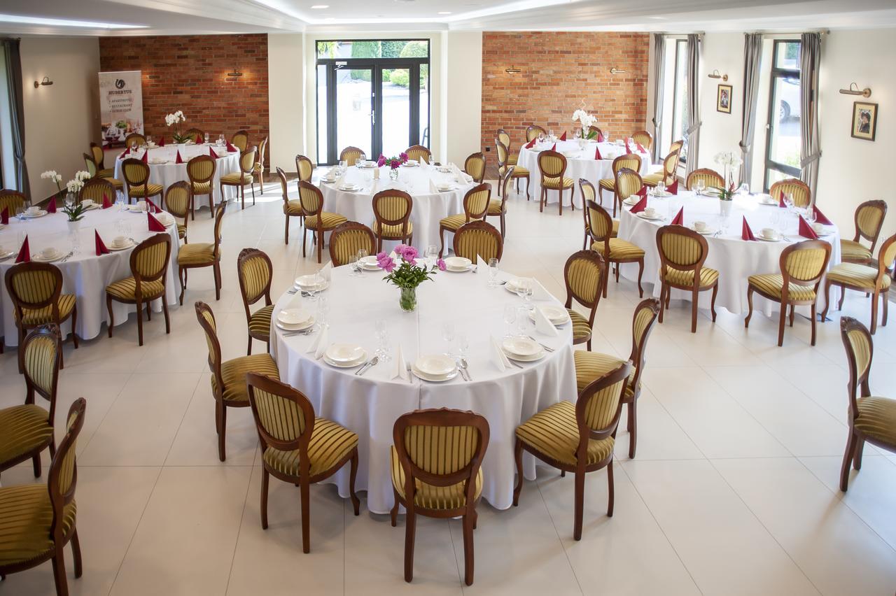 Hubertus Aparthotel & Restaurant & Horse Club Starogard Gdański المظهر الخارجي الصورة